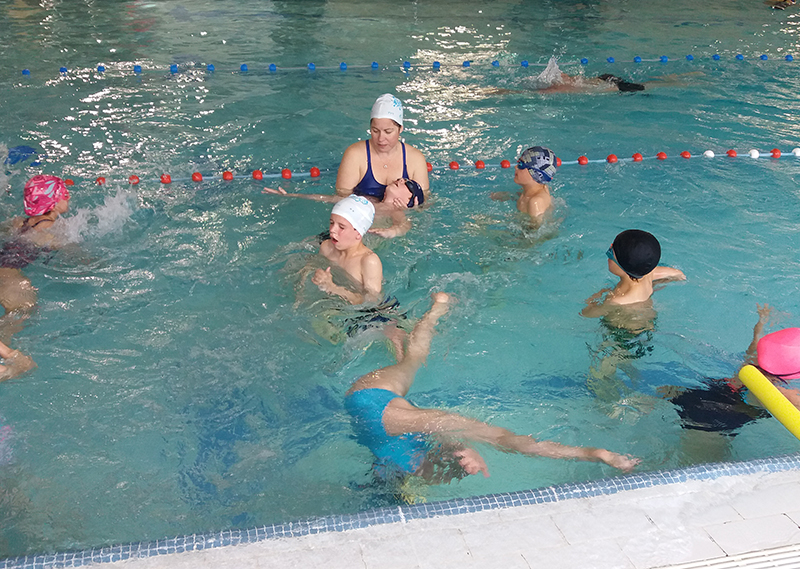 leçon natation Maussane adulte enfants apprendre à nager